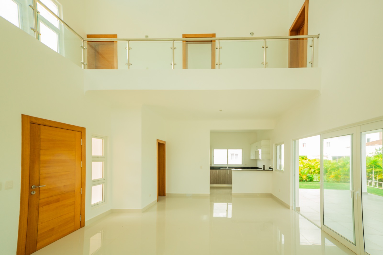 Fabulosa Villa, dos niveles Vista Cana Oasis del Lago