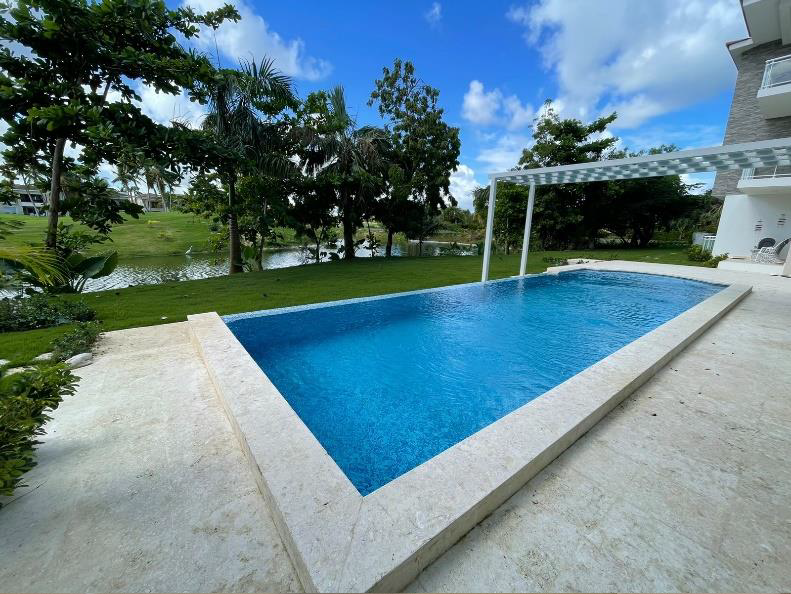 Apartamento listo con vista al campo de golf en Cocotal