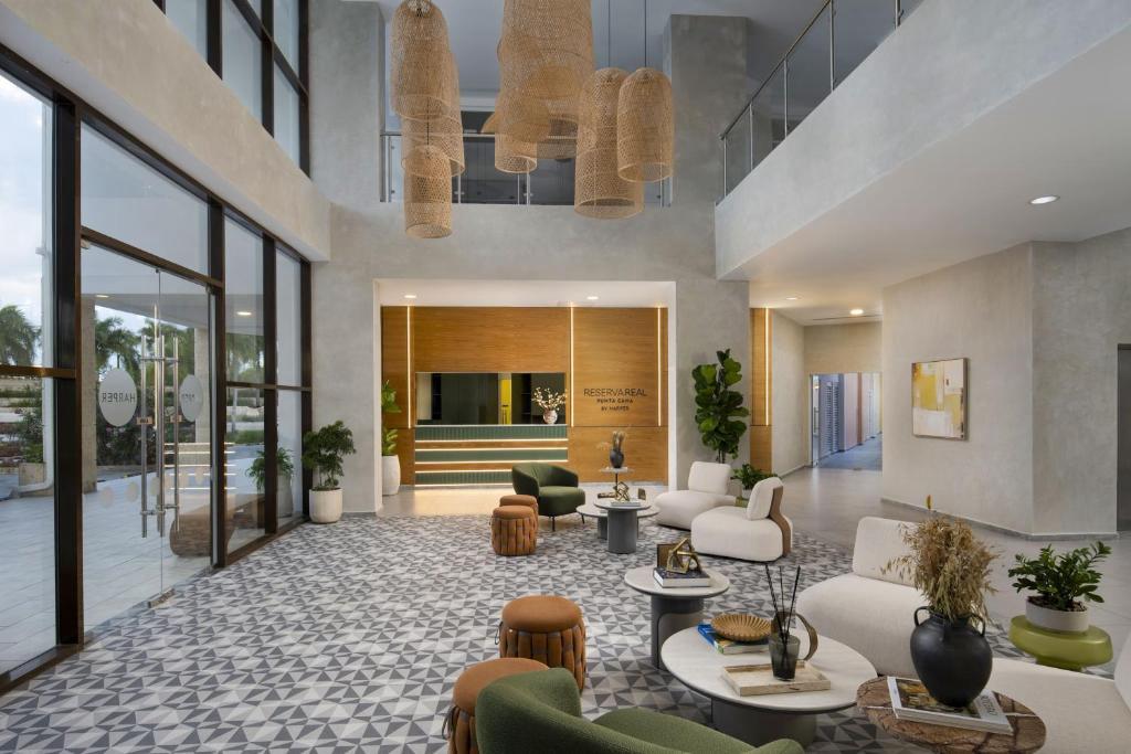 Apartamento en la exclusiva comunidad de Cocotal listo, amueblado y operado bajo el concepto  hotelero, Reserva Real by Harper