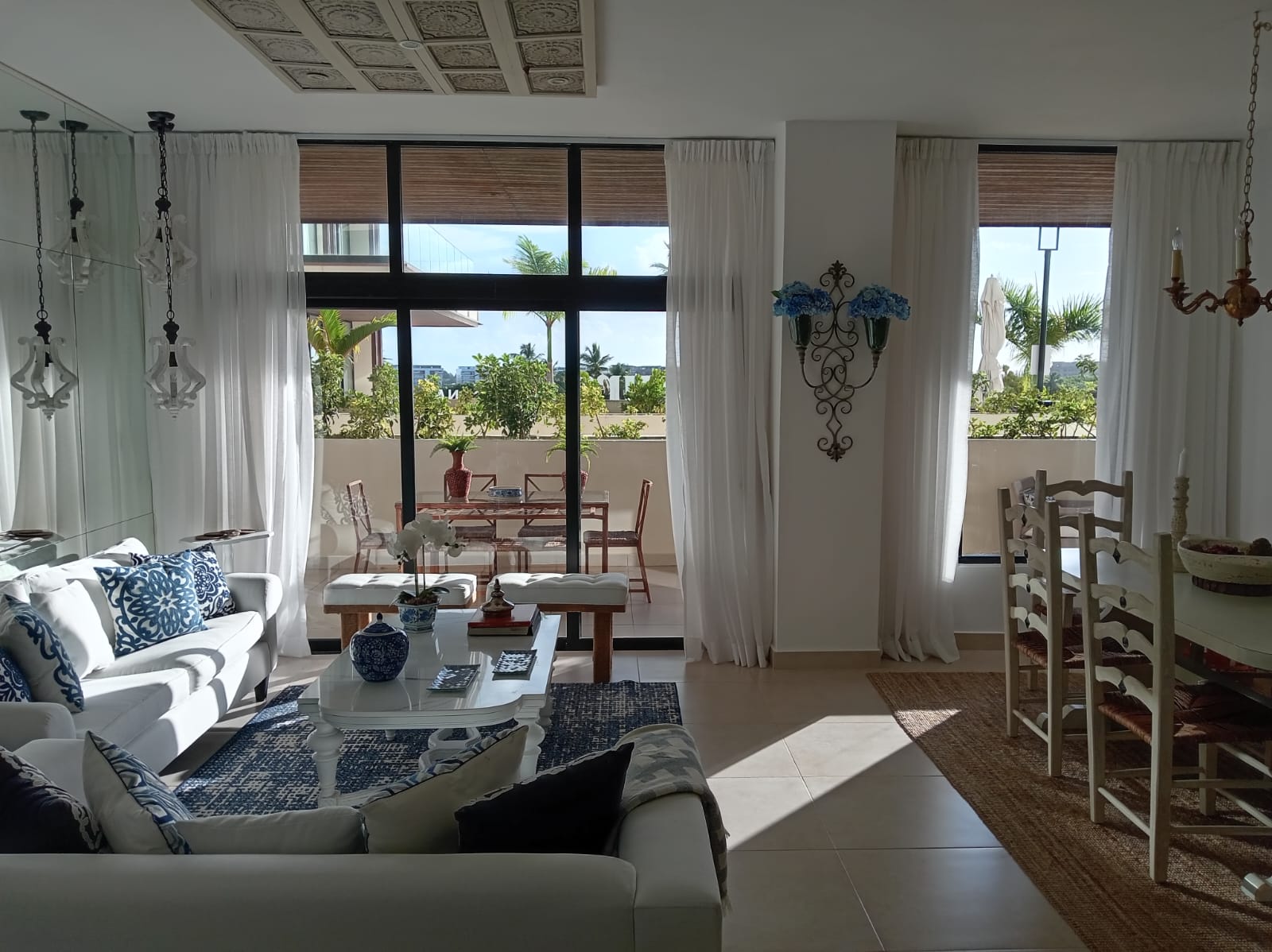 Apartamento de lujo listo y amueblado en Cap Cana